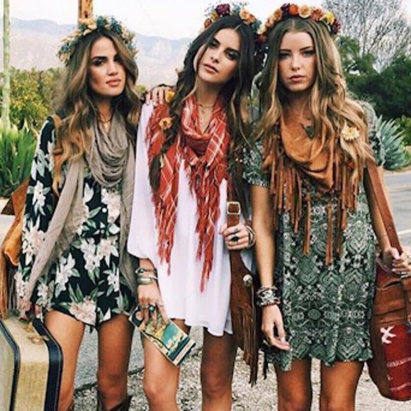 WELCOME TO GYPSY THORN'S CLOSET!!! - Picture 8 of 15